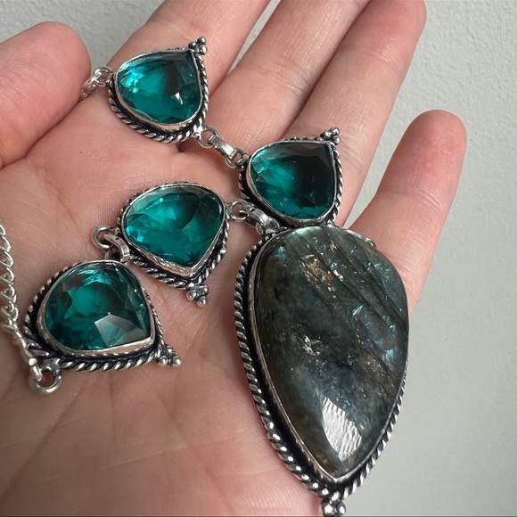Labradorite and Apatite Necklace and Earrings Silver Set Vintage Style New - Picture 8 of 13